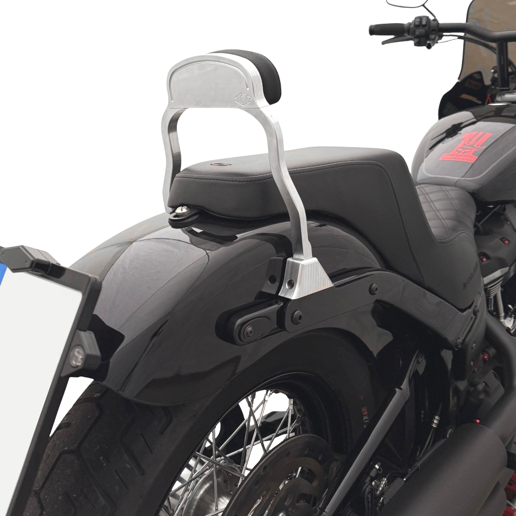 Sissy Bar Silber || Konzipiert für: H-D Softail Street Bob Bj. 18 – aktuell / Softail Standard Bj. 20 – aktuell